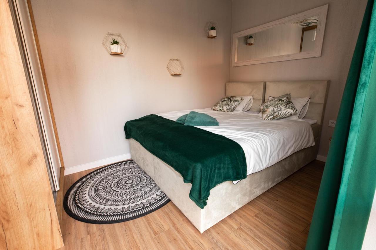 Stylowe Apartamenty Plewiska Kültér fotó